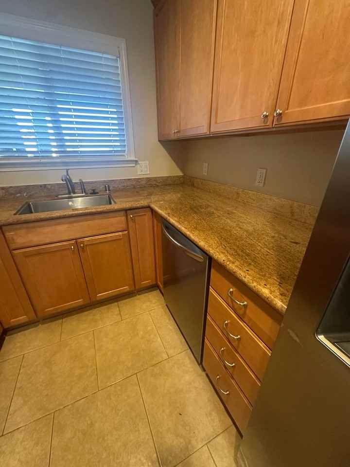 4309 Ross Ave - Photo 4 of 50