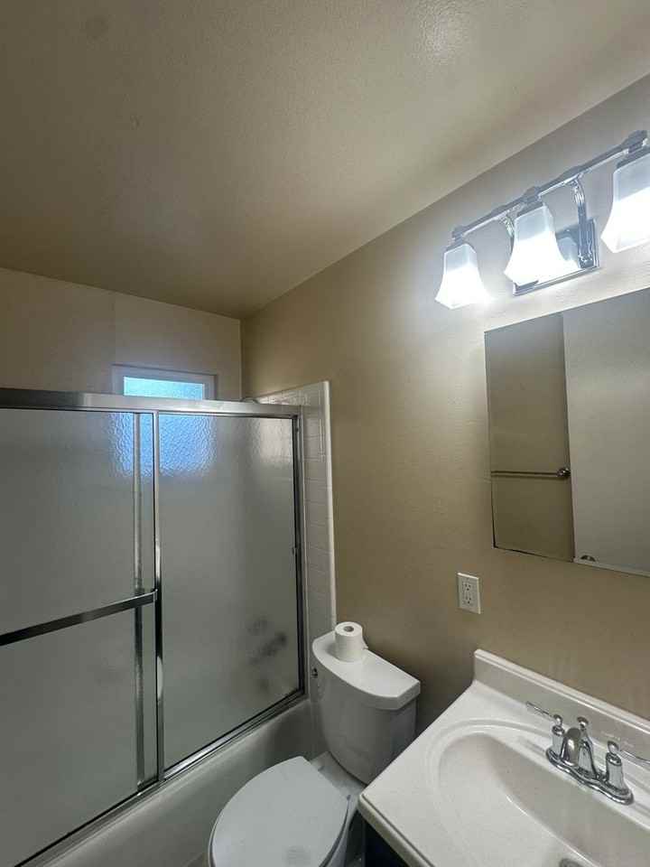 4309 Ross Ave - Photo 6 of 17