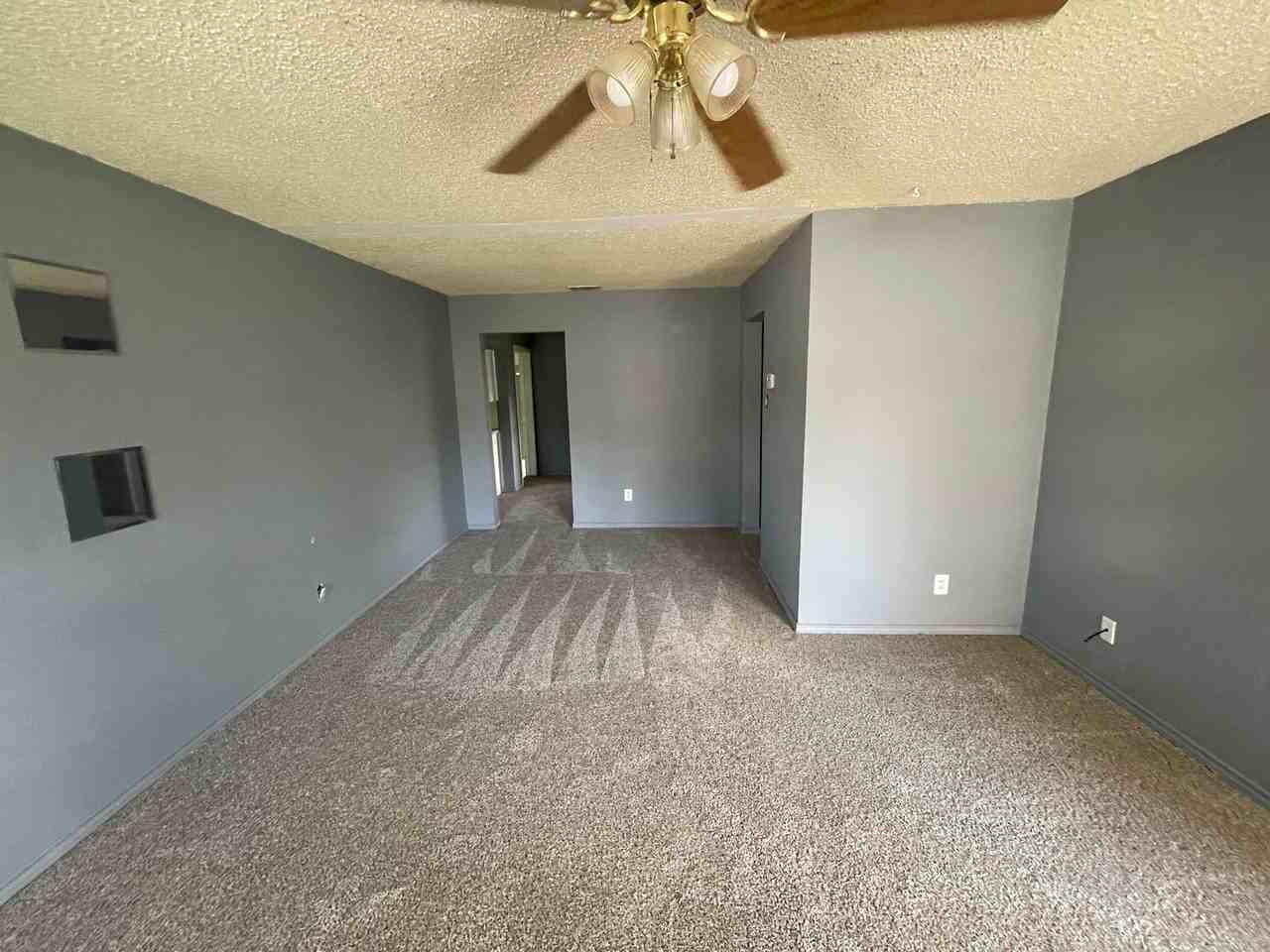 3226 S 4th St - Photo 4 of 6