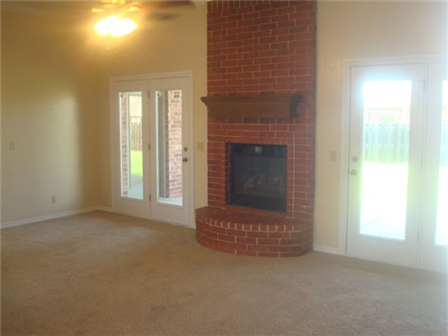 315 Butterfield Trl - Photo 2 of 9