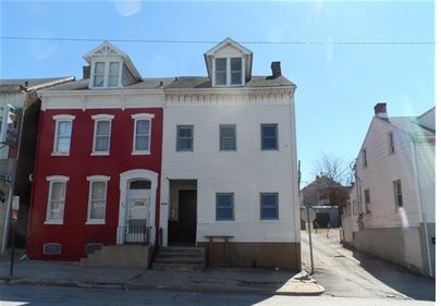 612 E Market St #2F