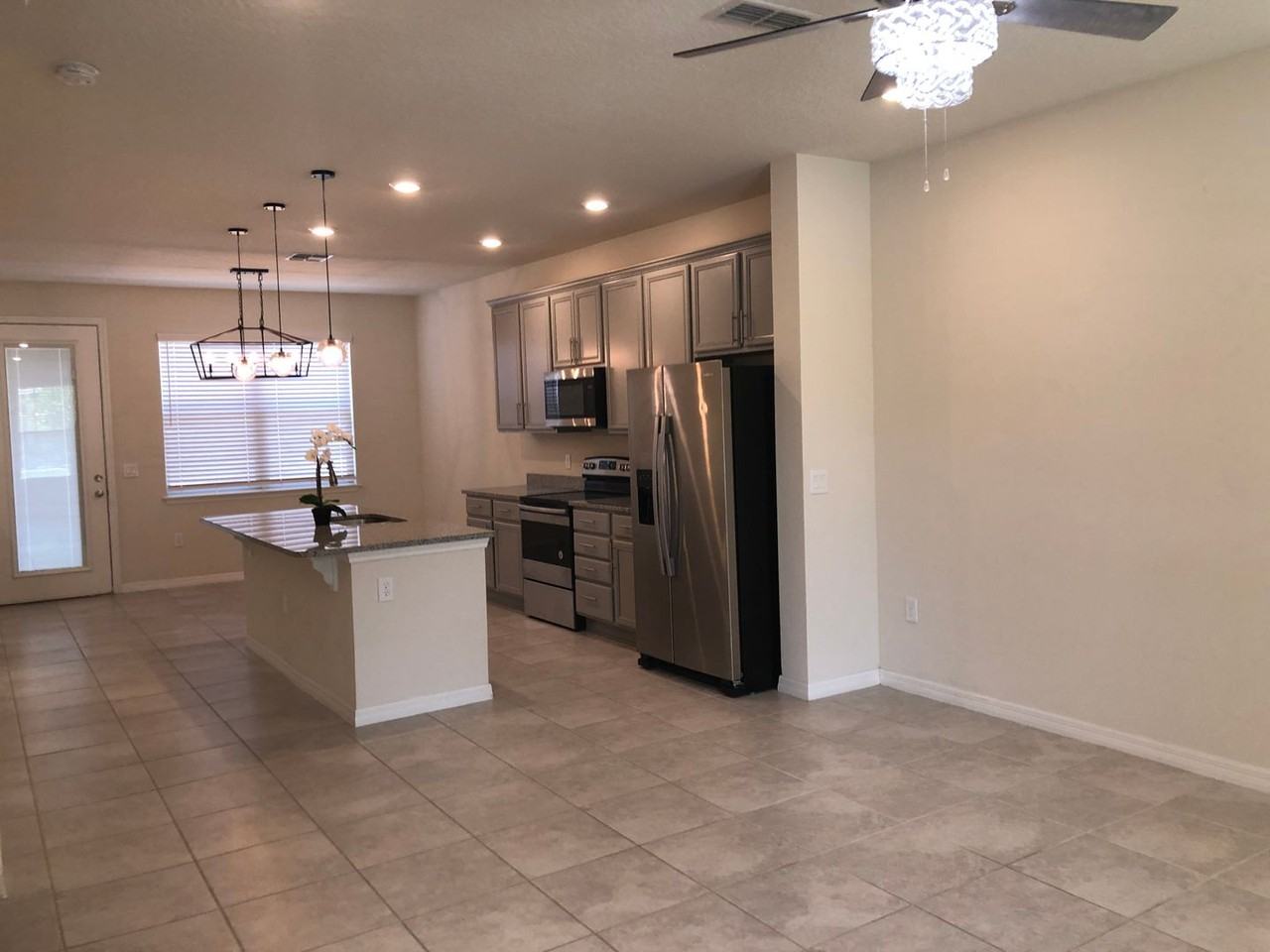 2674 Mead Ave - Photo 5 of 50
