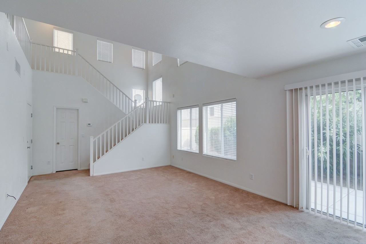 2753 Kona Crest Ave - Photo 3 of 15
