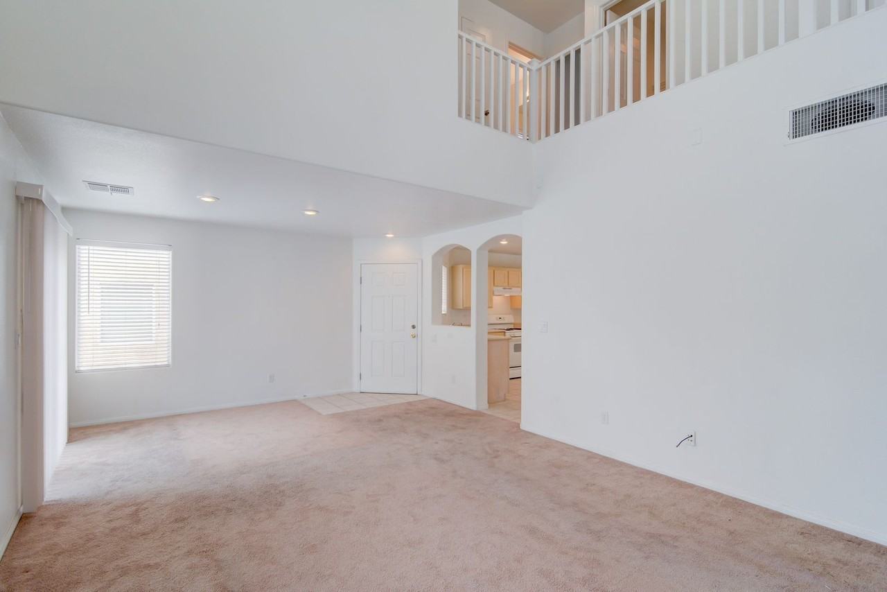2753 Kona Crest Ave - Photo 4 of 15