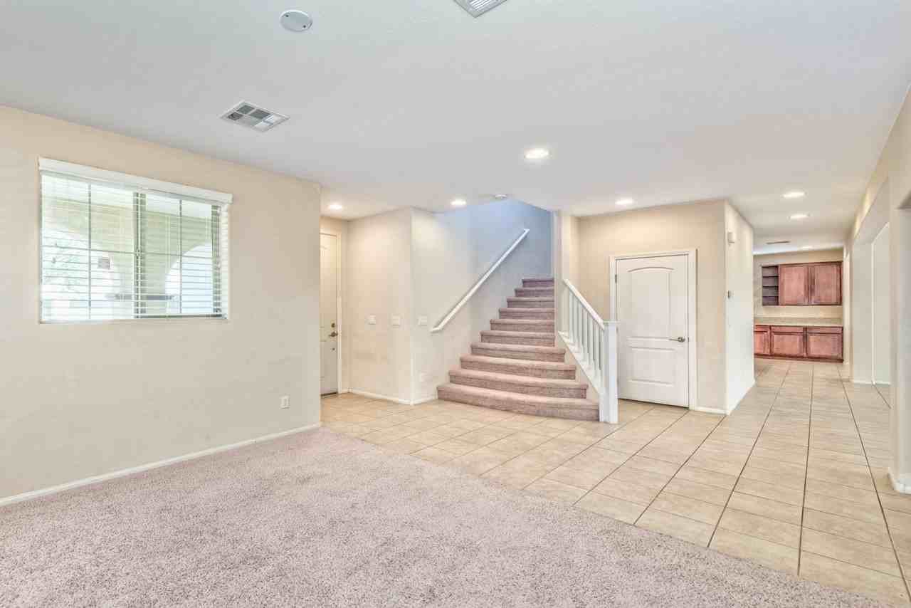 6729 Upper Mesa Ct - Photo 2 of 19