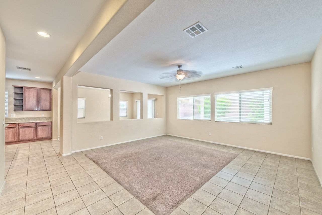 6729 Upper Mesa Ct - Photo 3 of 19