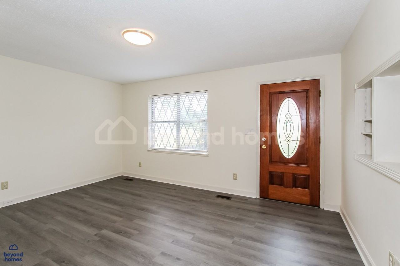 5101 Rick Dr - Photo 3 of 29