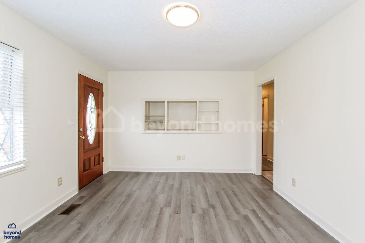 5101 Rick Dr - Photo 4 of 29