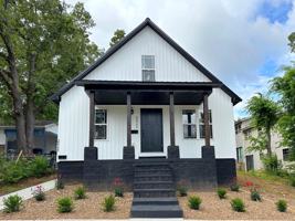 featured image of 2230 Lyon St