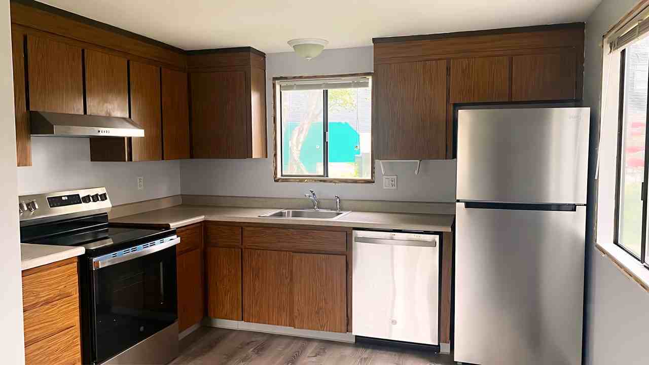 1504 Fathom Dr #10 - Photo 2 of 8