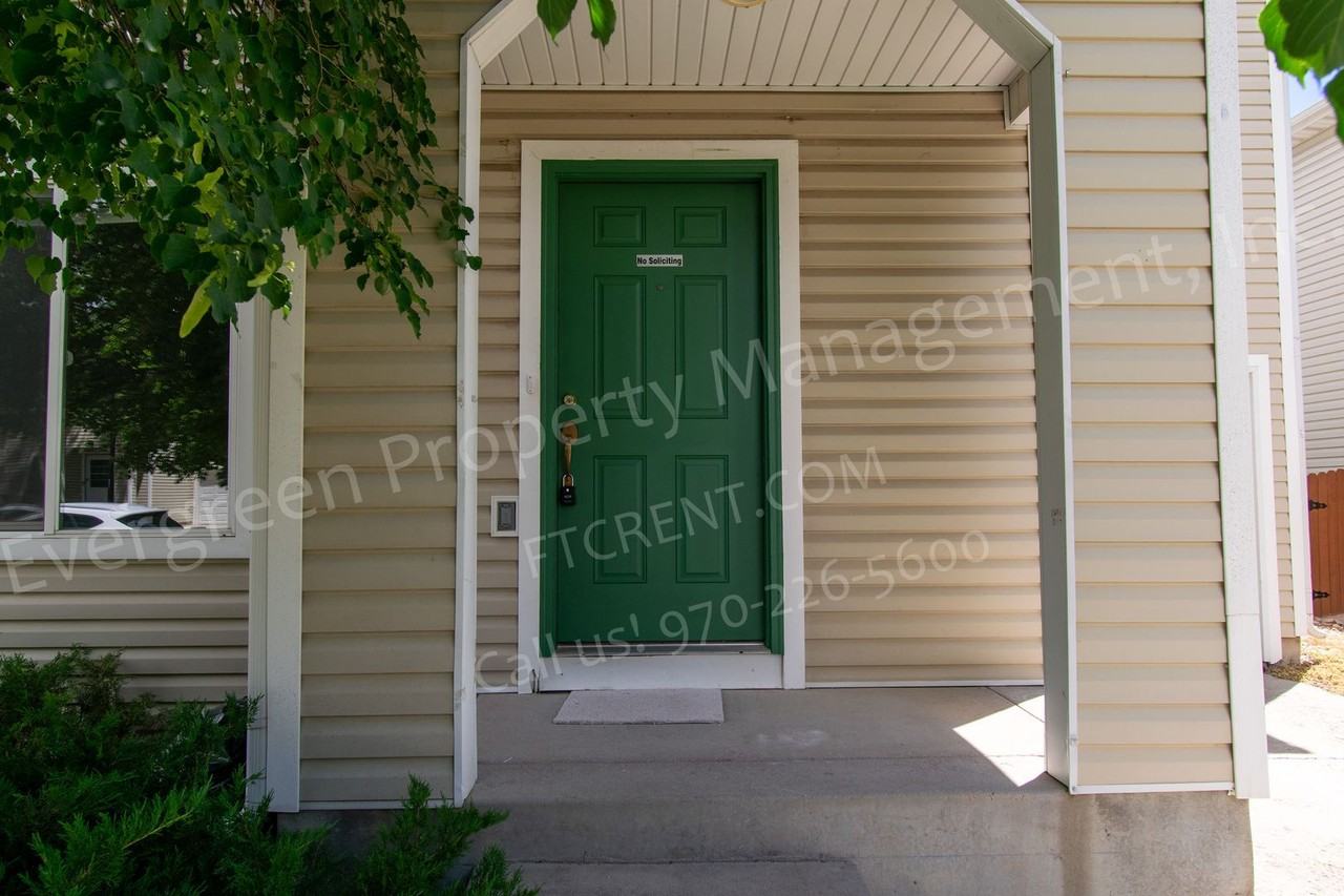 3326 Warren Farm Dr - Photo 2 of 39