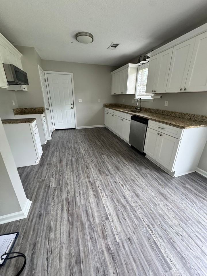 386 Wylie Dr - Photo 6 of 14