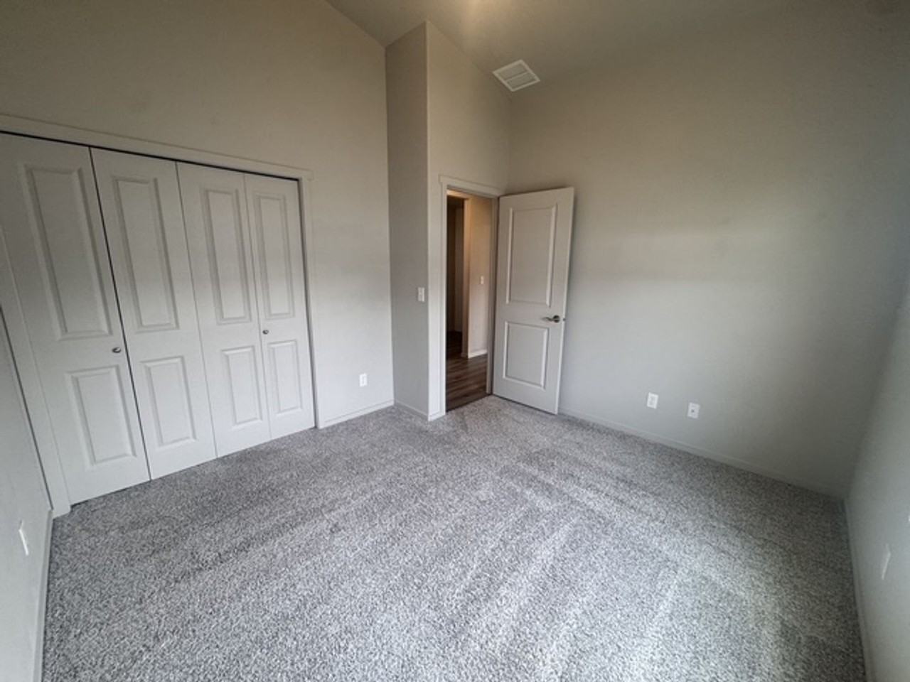 17611 E Maxwell Ave - Photo 7 of 19