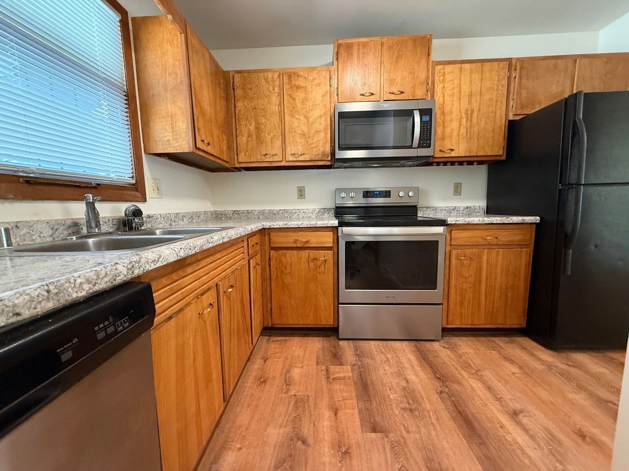 3 Westbrook Cir - Photo 3 of 27