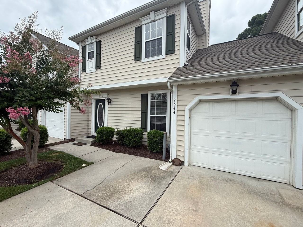 2544 Covent Garden Rd - Photo 2 of 20