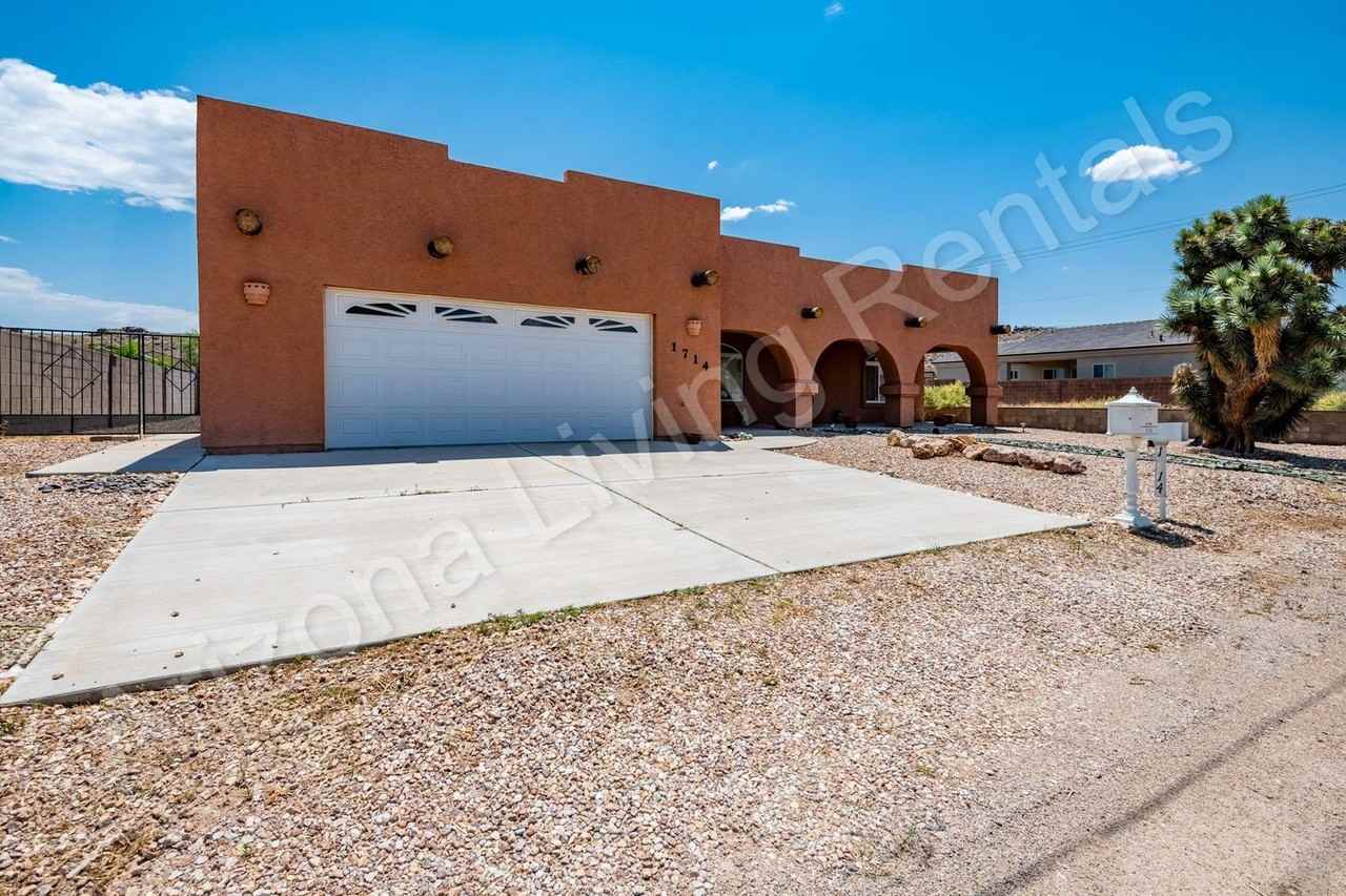 1714 Florence Ave - Photo 2 of 24