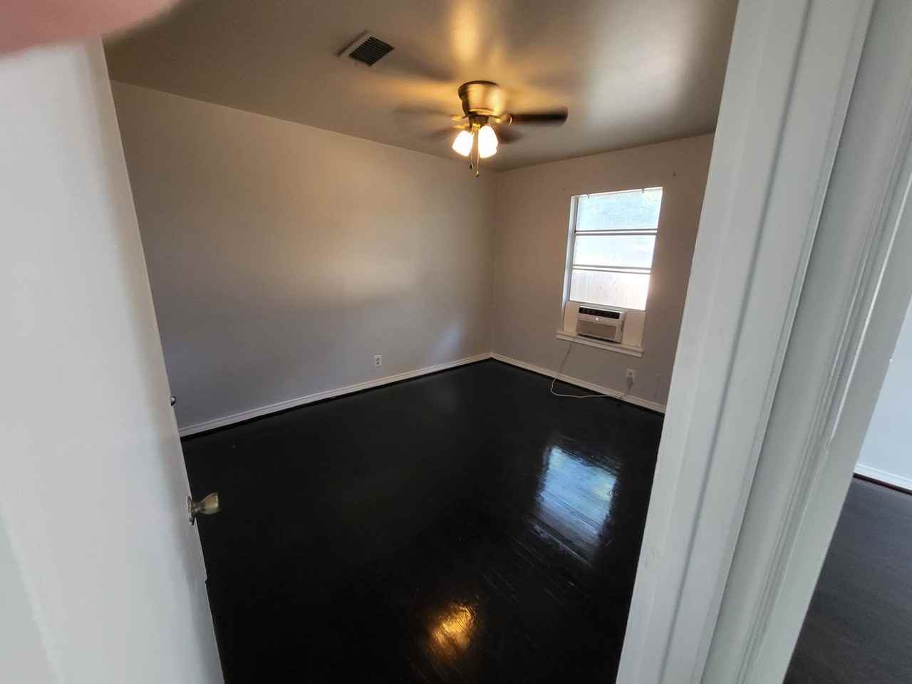 510 Cynisca St - Photo 2 of 13