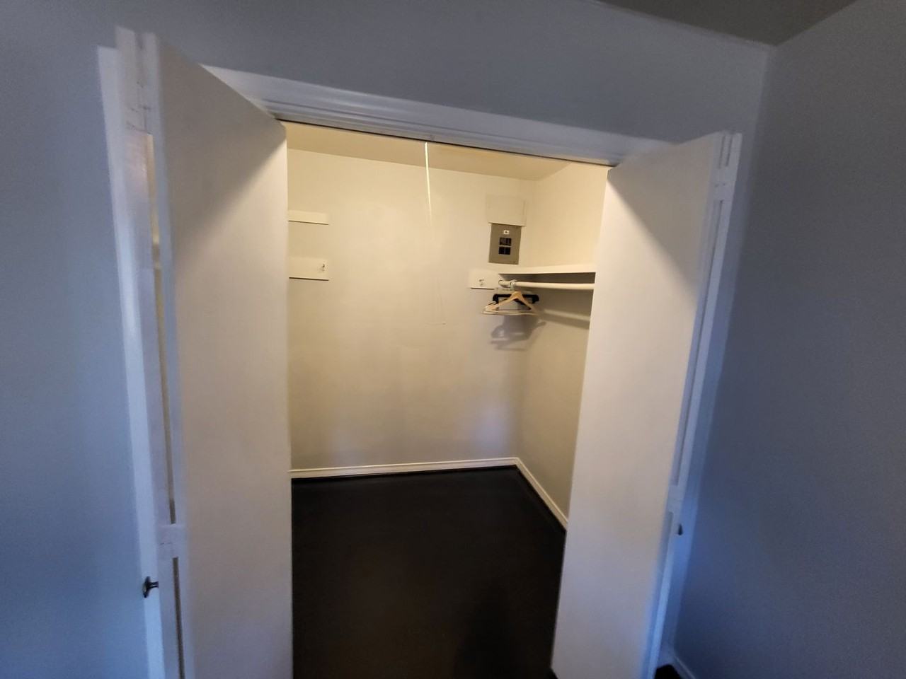 510 Cynisca St - Photo 3 of 13