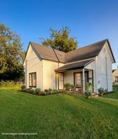 featured image of 426 N Clements St