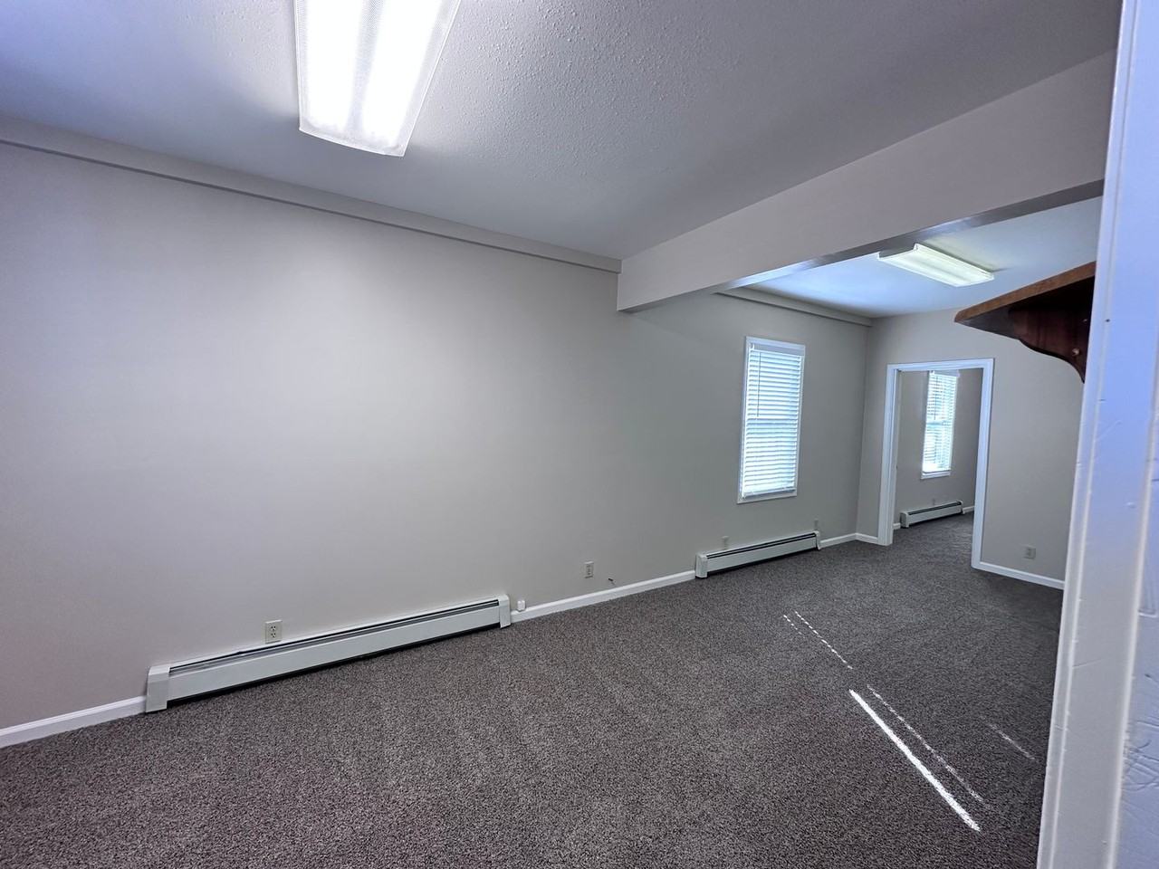 458 S C St - Photo 4 of 14