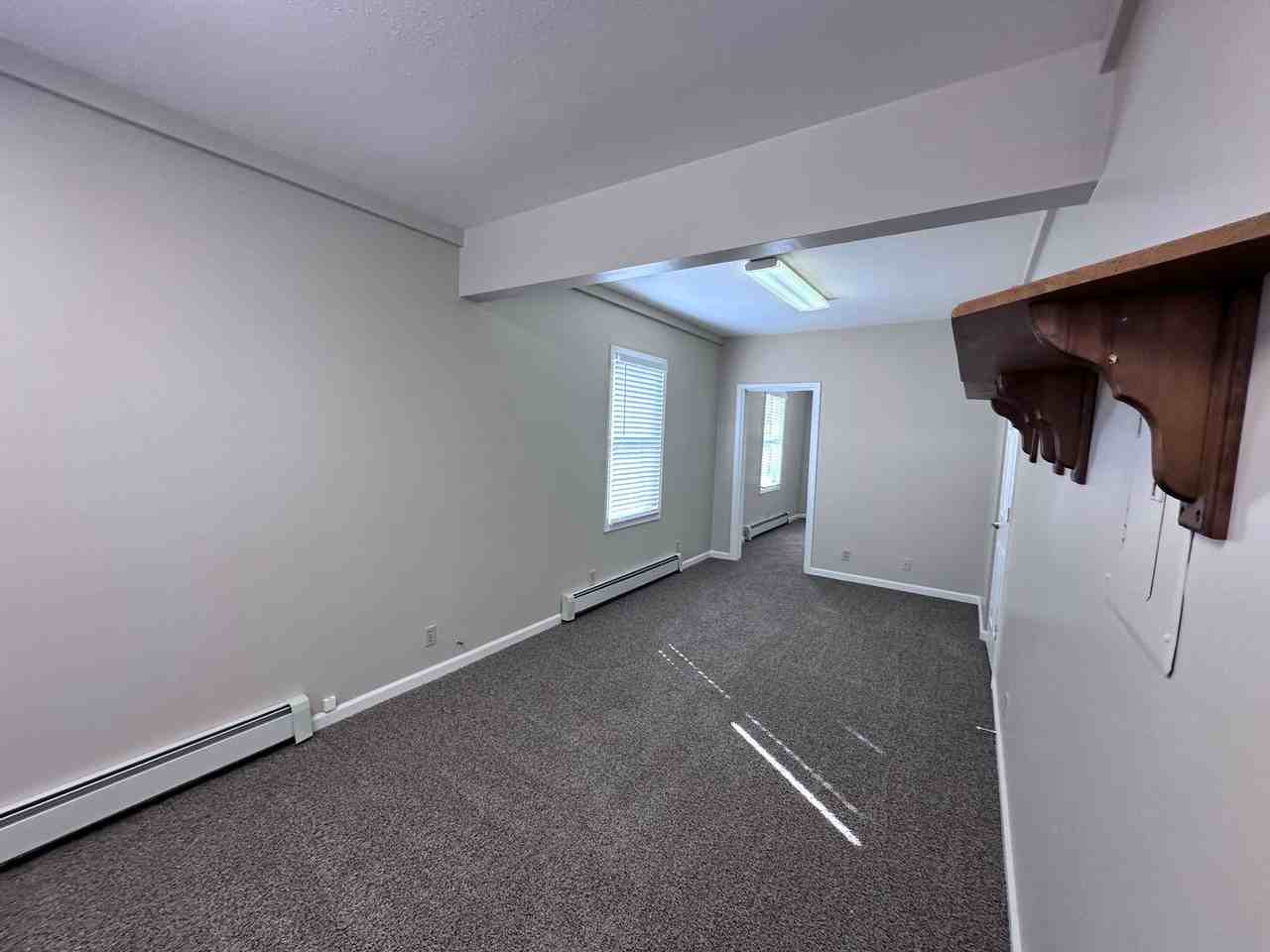 458 S C St - Photo 5 of 14