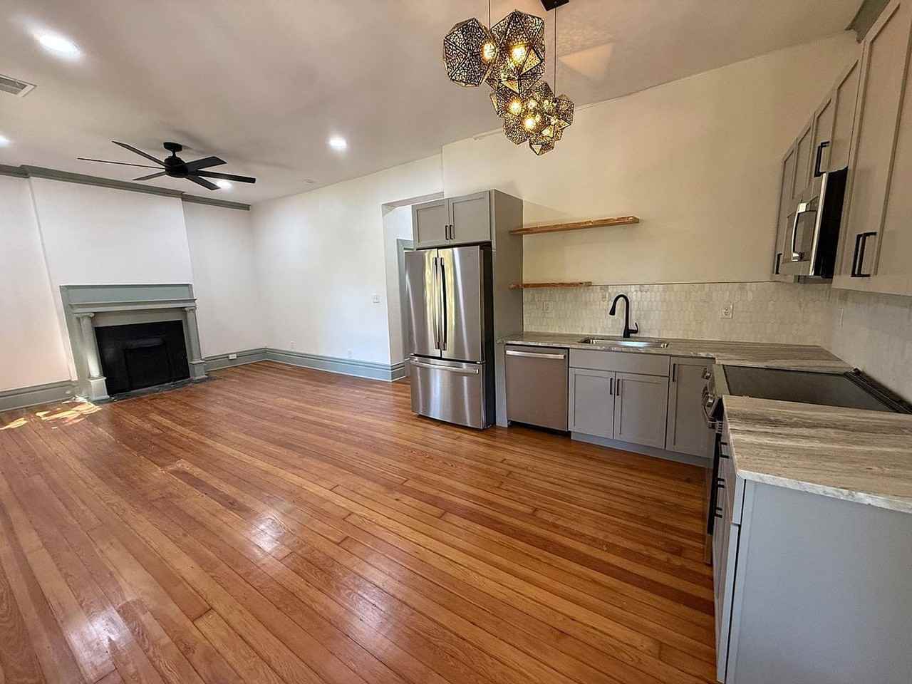 485 W Third St - Photo 4 of 13