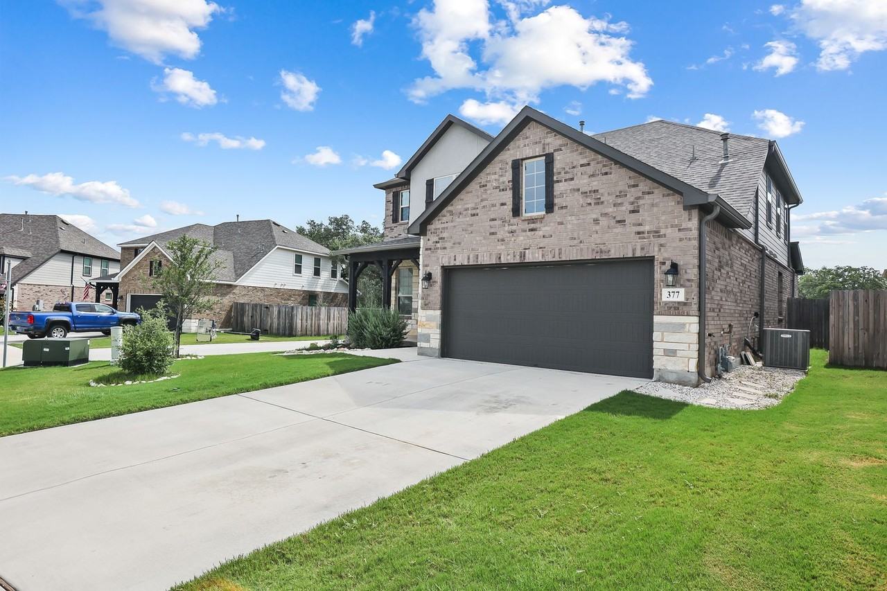 377 Kilmarnock - Photo 2 of 31