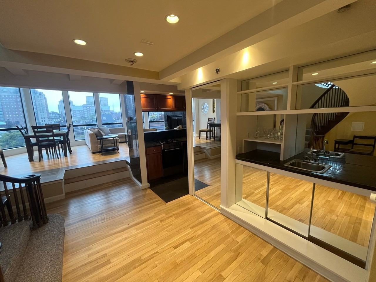 111 Beacon St - Photo 3 of 39