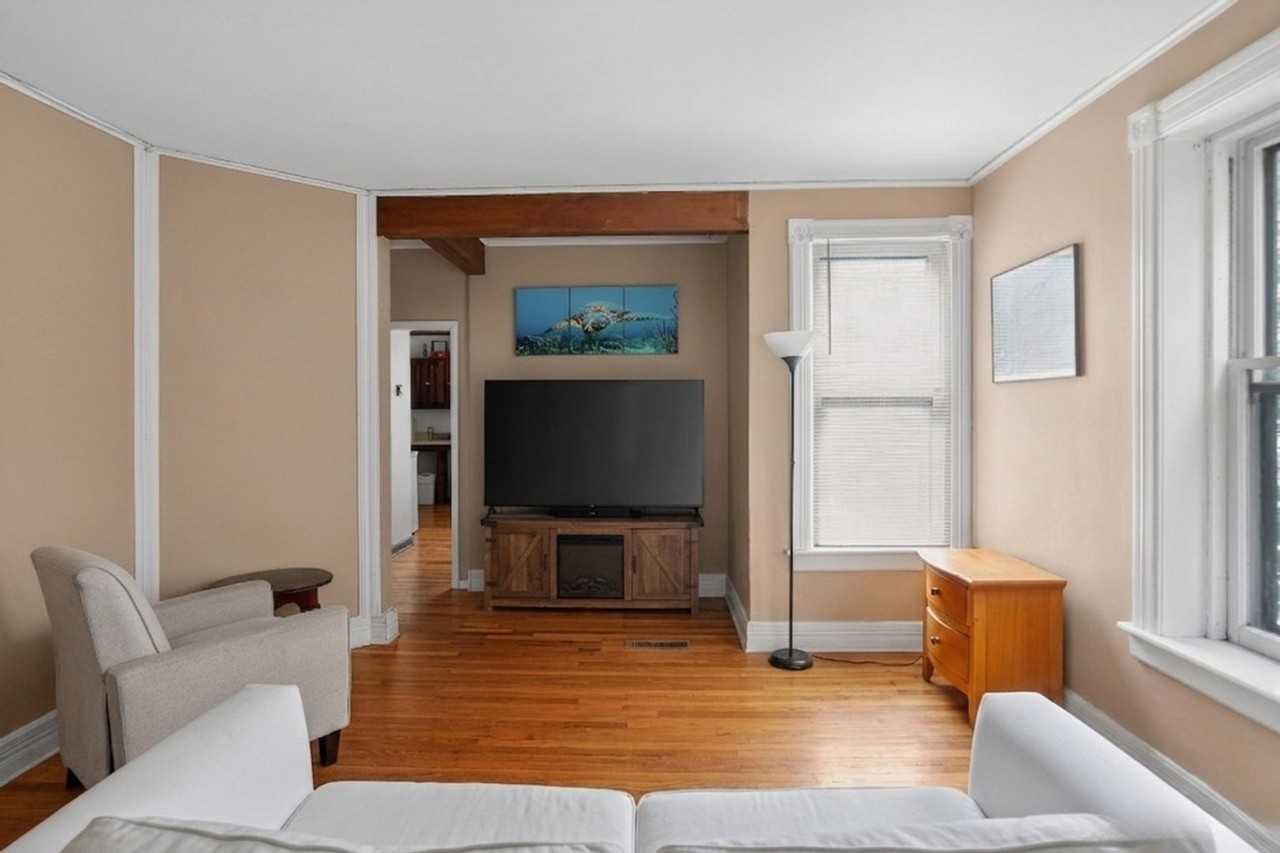 52 Church Ave - Photo 3 of 16