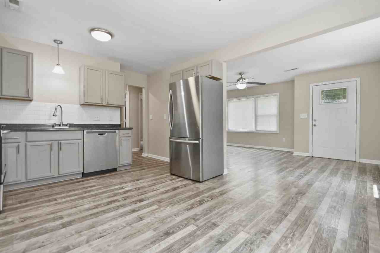 970 Swift Dr - Photo 4 of 12