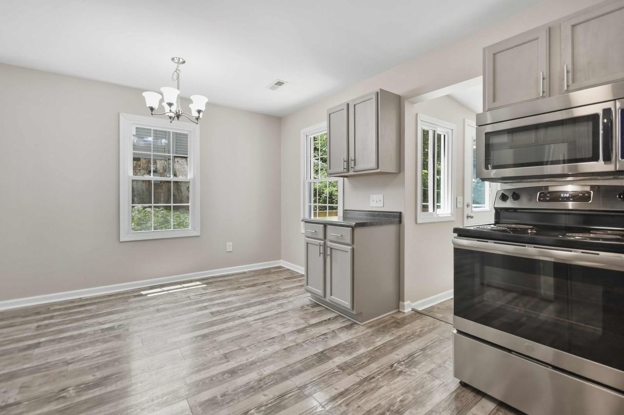 970 Swift Dr - Photo 6 of 12
