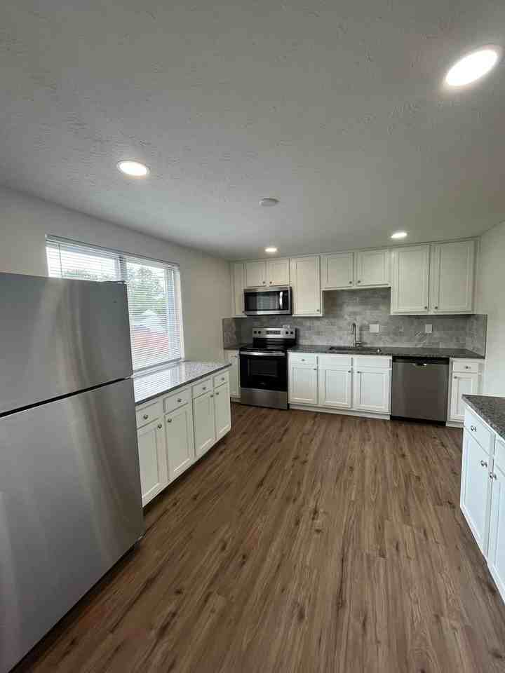 3783 Edendale Rd - Photo 2 of 20
