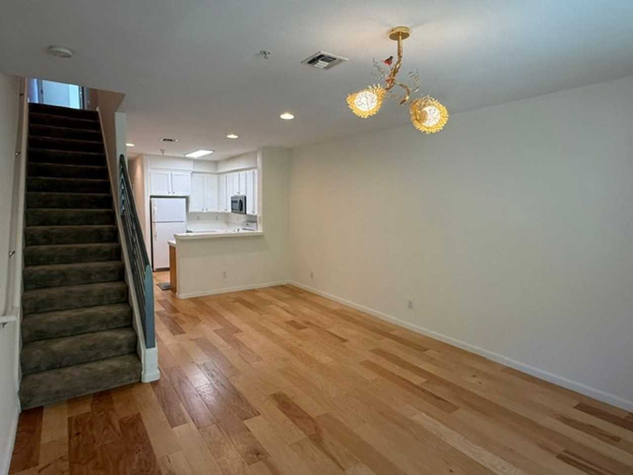 448 Marina Way - Photo 6 of 33