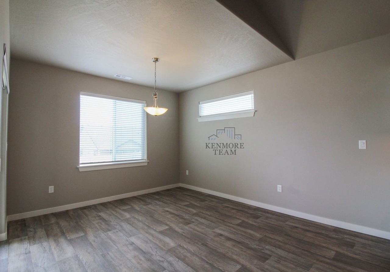 2950 Woodland Pl - Photo 7 of 19