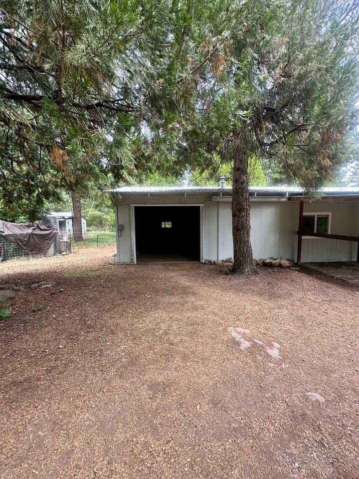 11405 Hamaker Mountain Rd - Photo 6 of 21