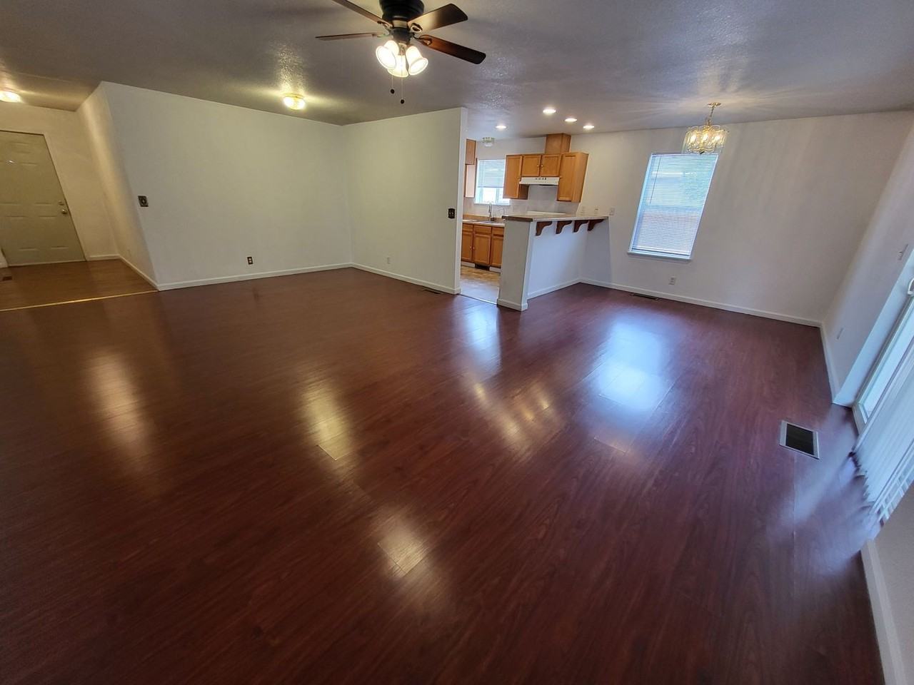 30 Duffy Ct - Photo 2 of 10