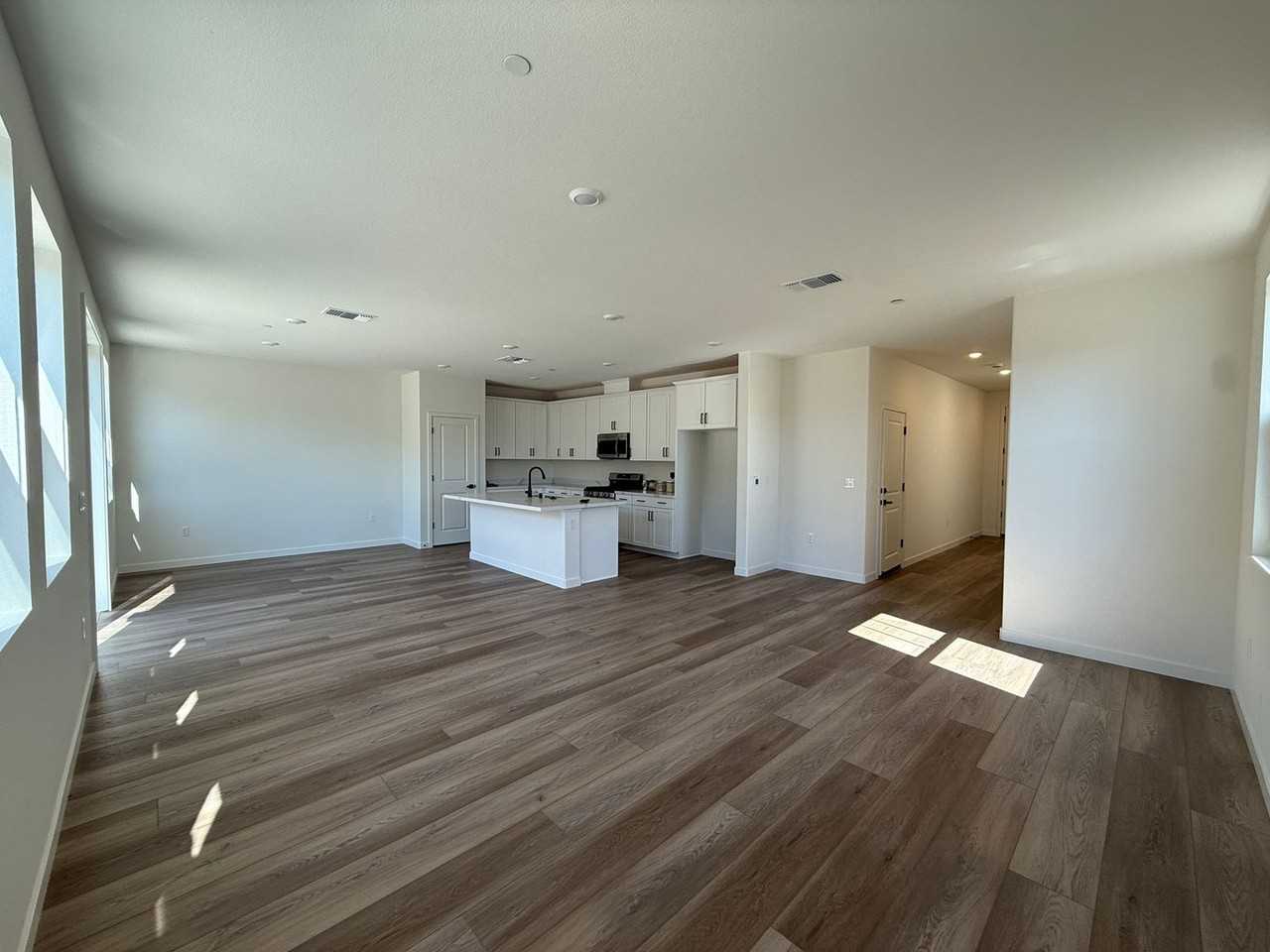 8801 J Sheehan St - Photo 3 of 20