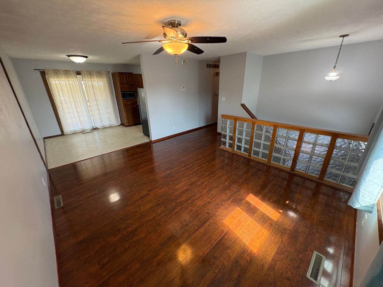 1804 Hartley St - Photo 4 of 35