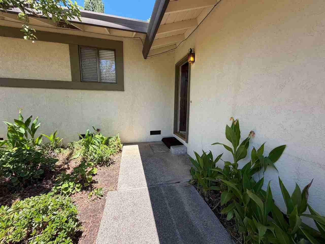 7739 Southcliff Dr #8500002002 - Photo 2 of 26