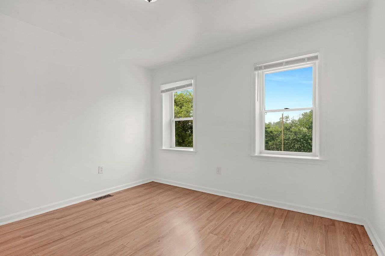 2629 Dulany St - Photo 3 of 22