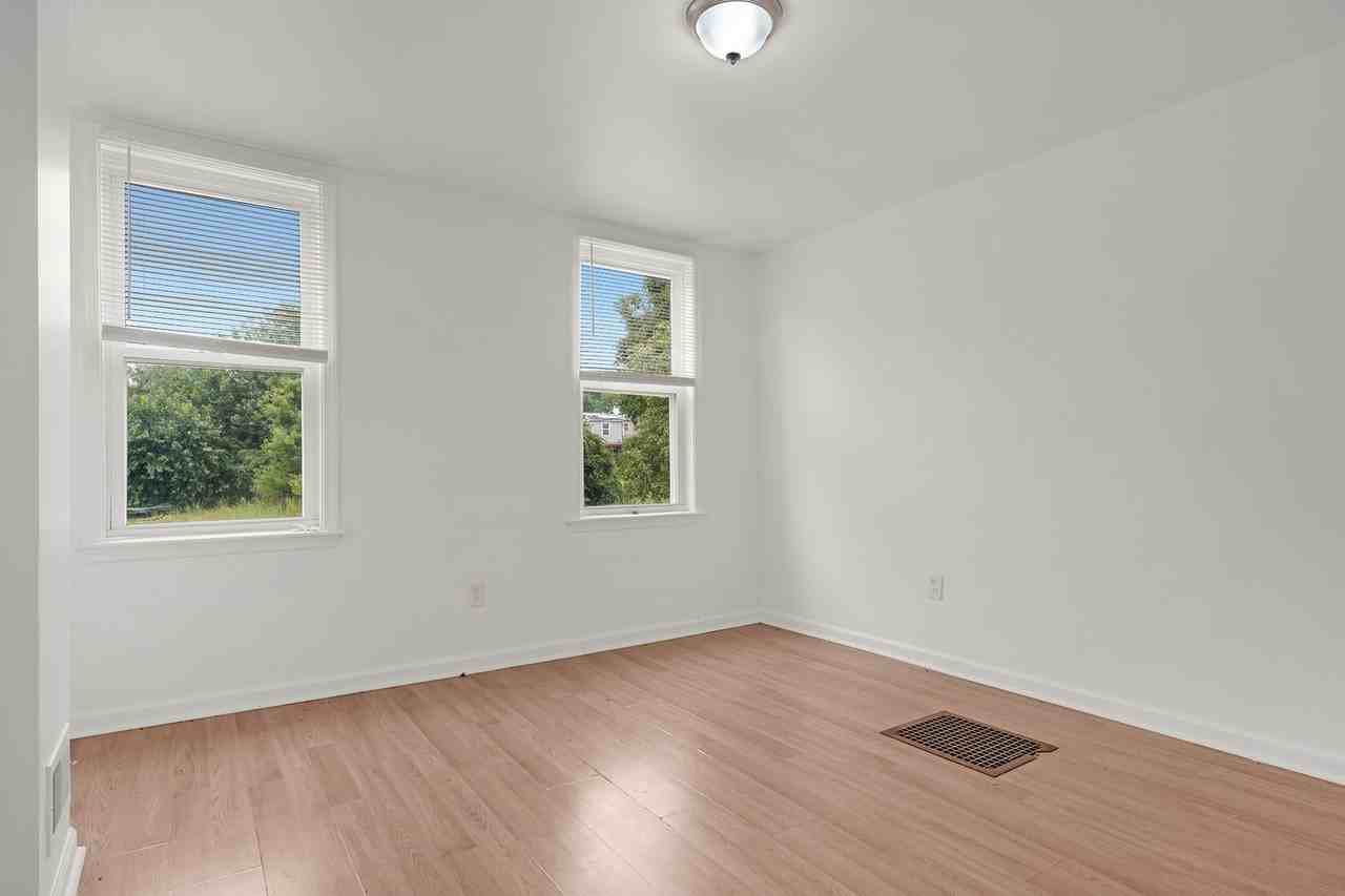 2629 Dulany St - Photo 5 of 22