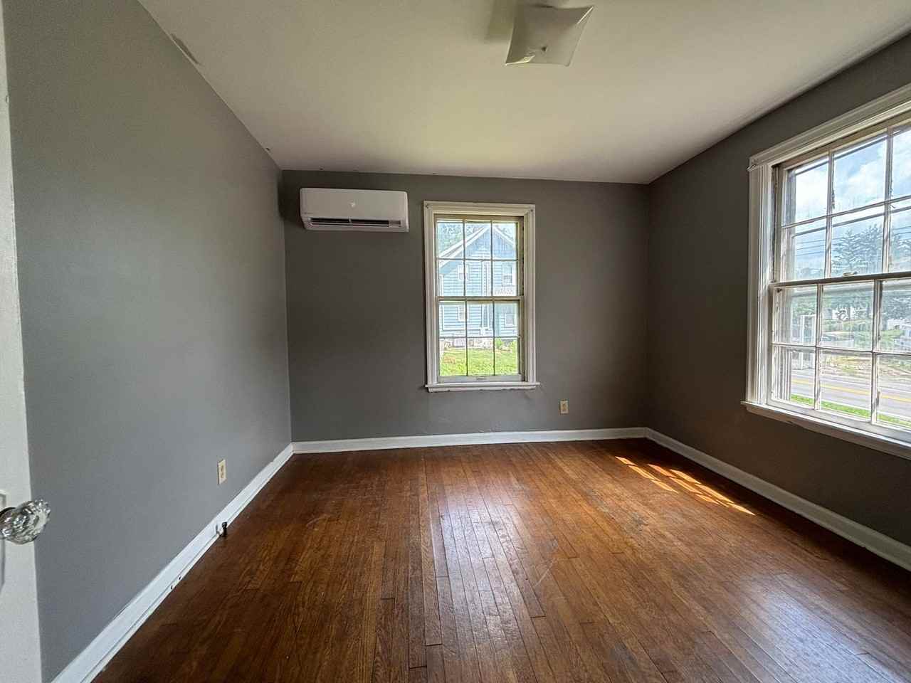13 1/2 Dunkard Ave - Photo 3 of 10