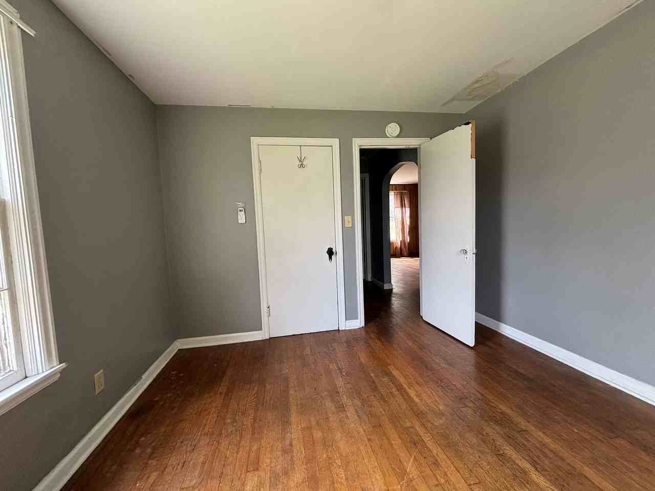 13 1/2 Dunkard Ave - Photo 5 of 10