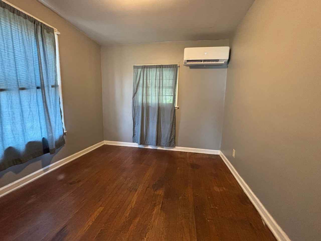 13 1/2 Dunkard Ave - Photo 7 of 10