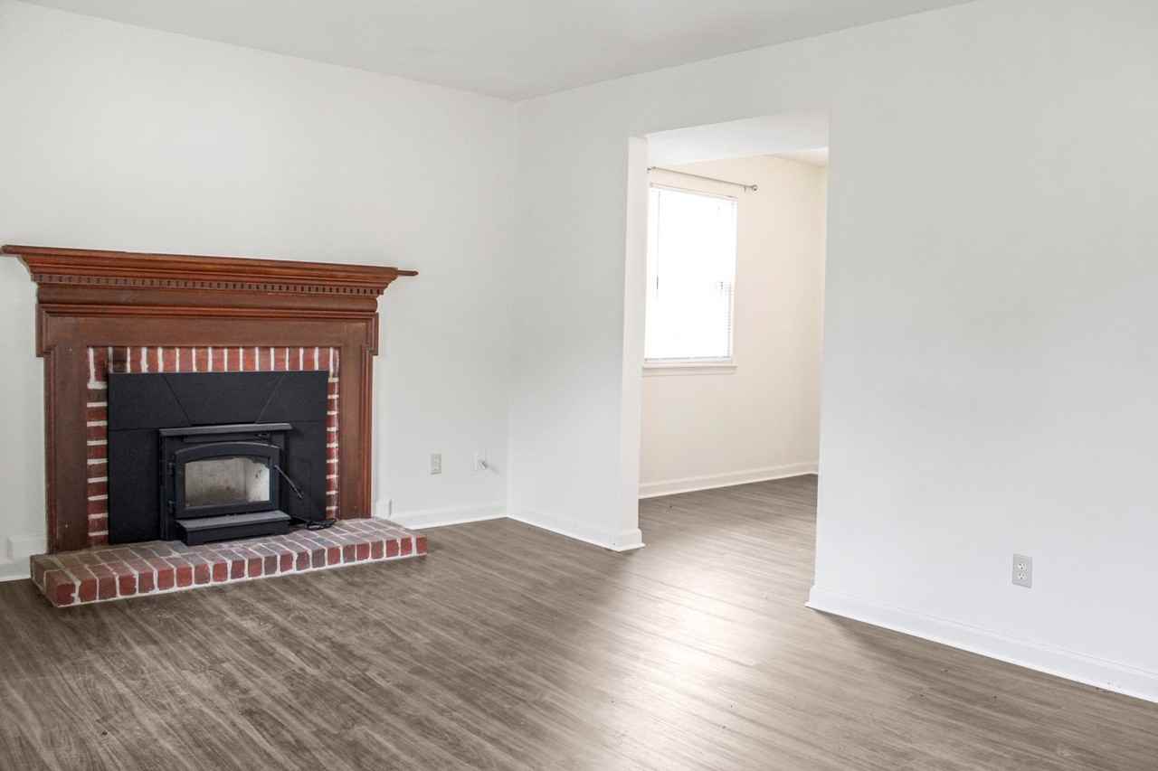 2455 Whitney Ct - Photo 2 of 13