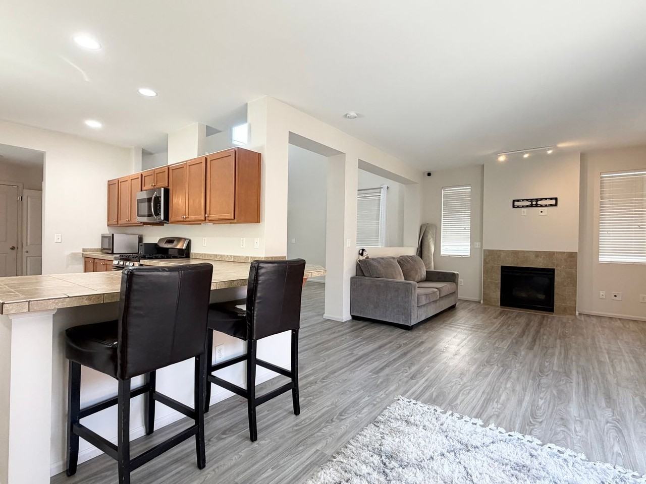 6710 Charlotte Ave Se - Photo 6 of 22