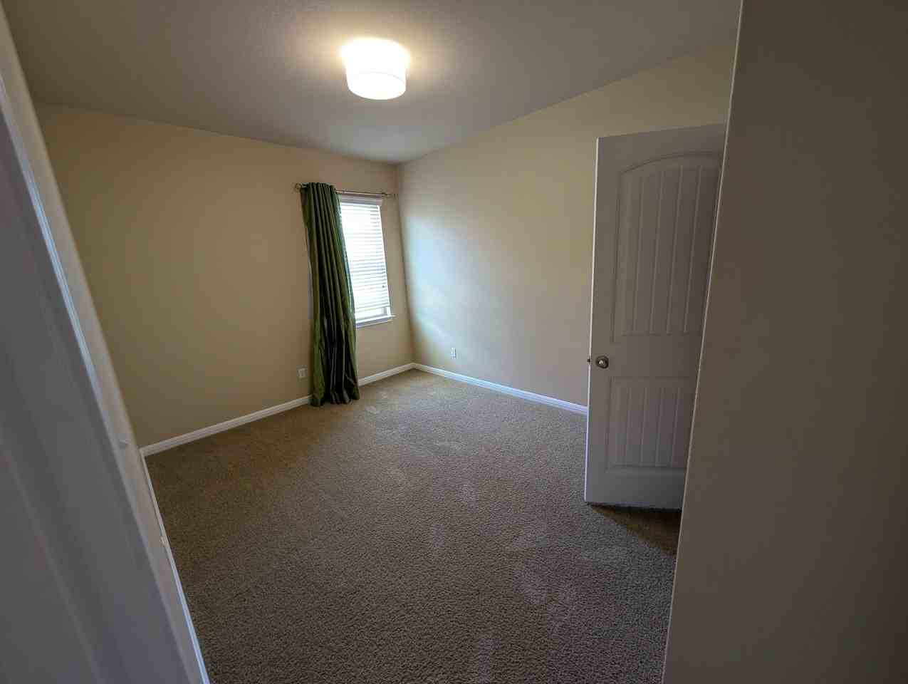 173 Lone Tree Holw - Photo 6 of 6