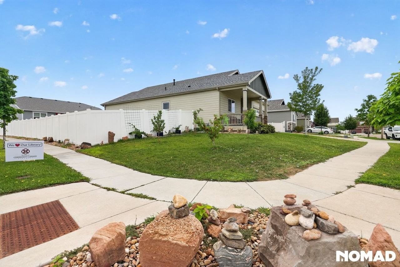 1296 Coffman Dr - Photo 3 of 50