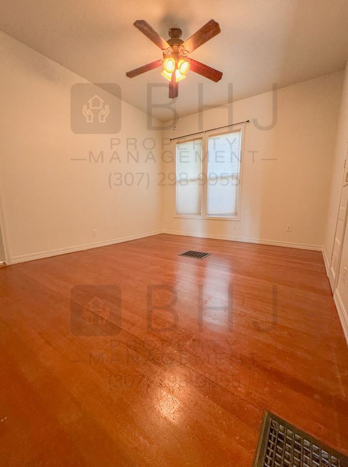 432 W Brundage St - Photo 6 of 45