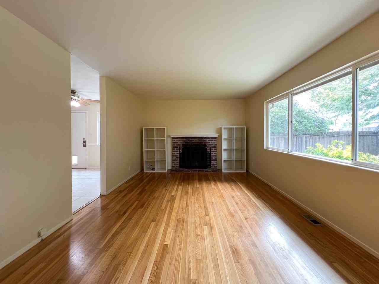 2509 Macmillan St - Photo 7 of 25